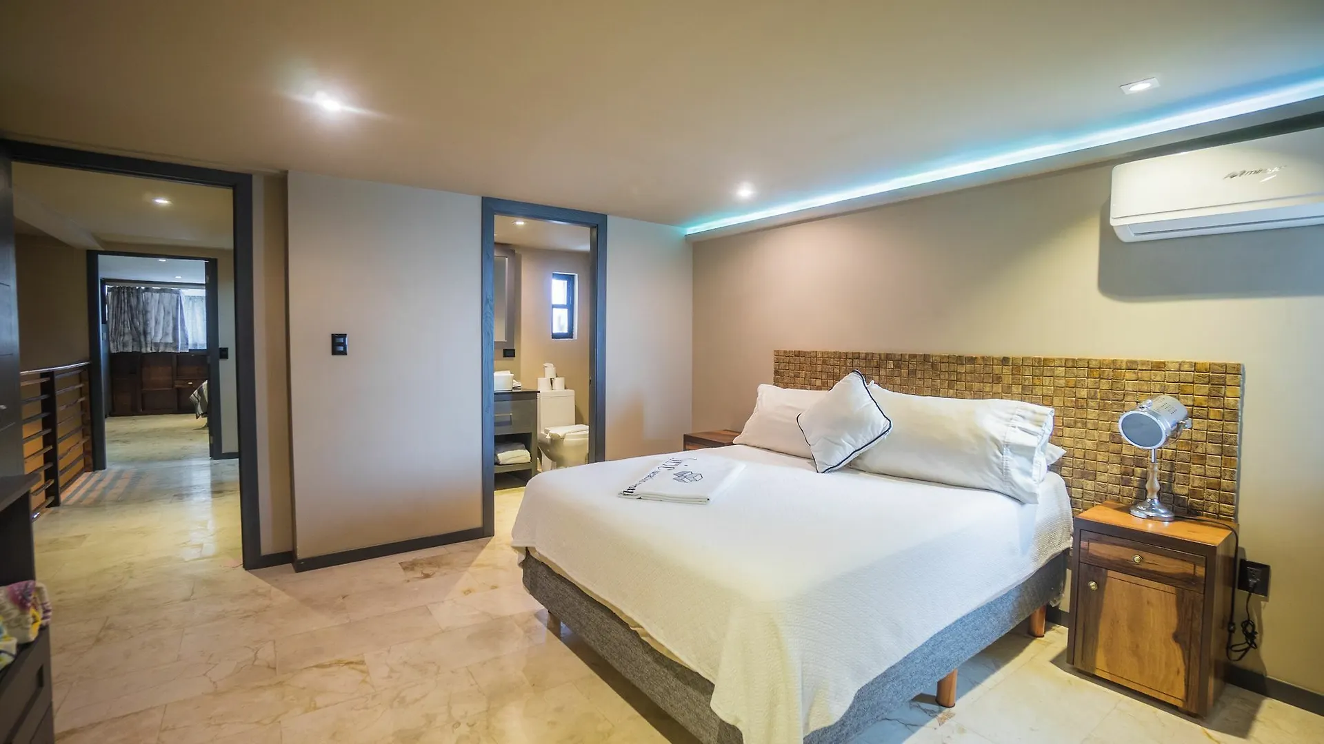 Lotus Midtown Apartments By Bvr Плая-дель-Кармен