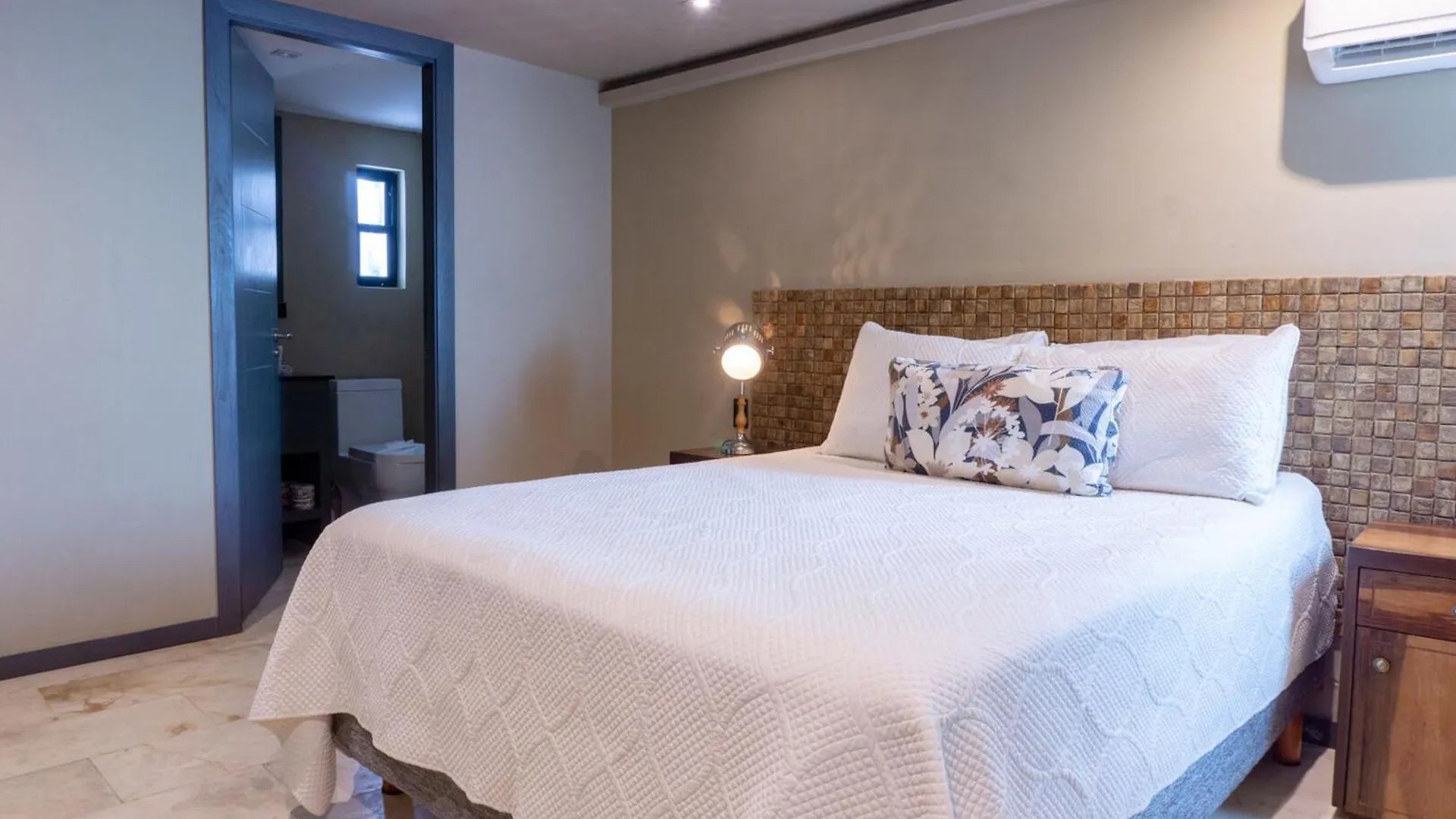 Lotus Midtown Apartments By Bvr Playa del Carmen Mexico