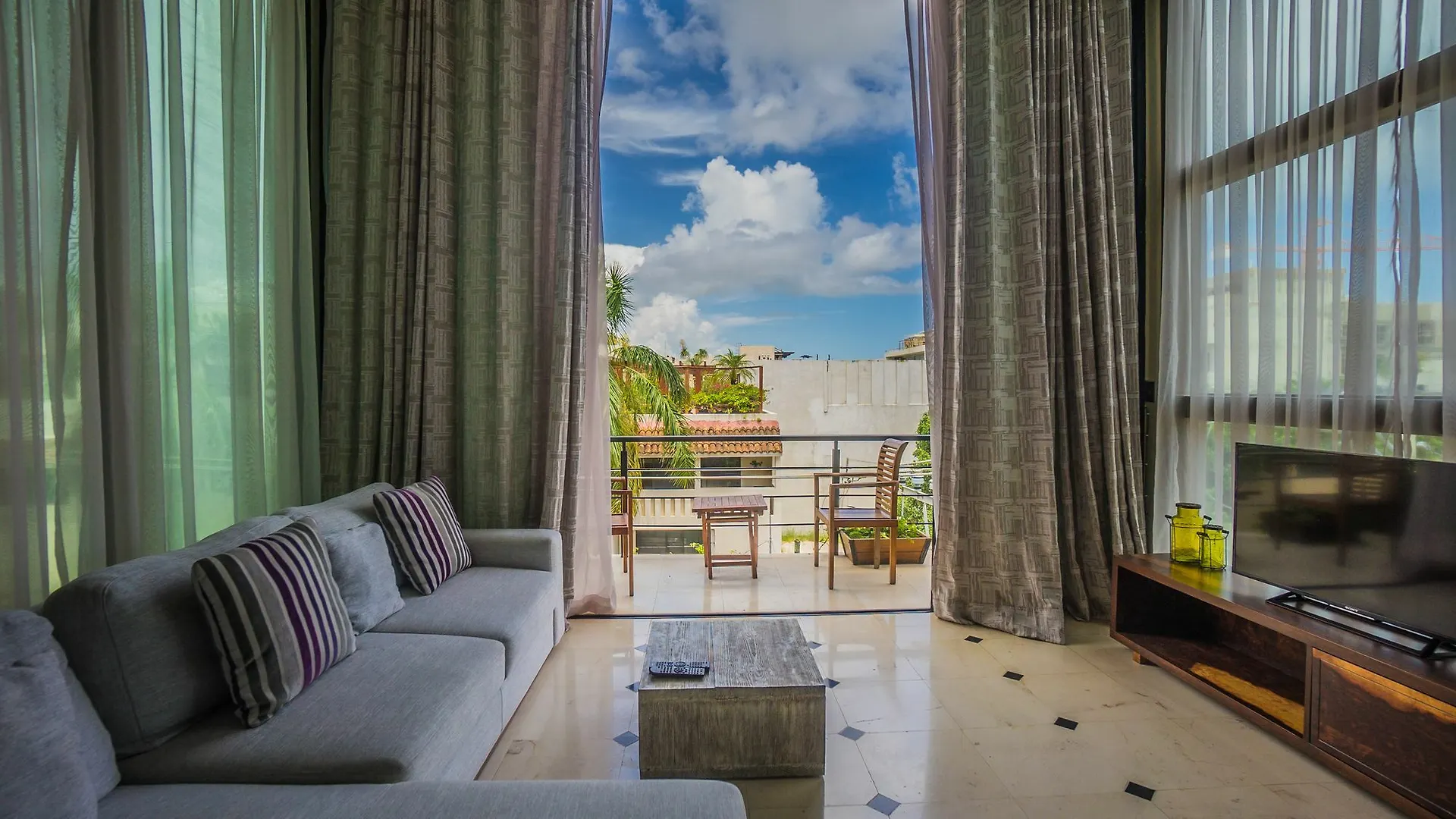 Lotus Midtown Apartments By Bvr Playa del Carmen Mexico