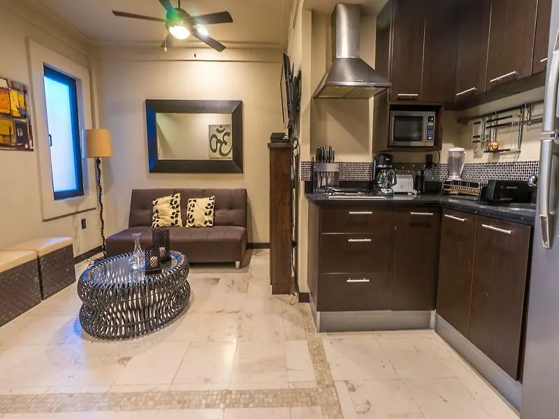 Lotus Midtown Apartments By Bvr Playa del Carmen